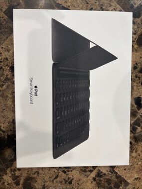 Apple Smart Keyboard MX3L2LL/A for iPad — Black